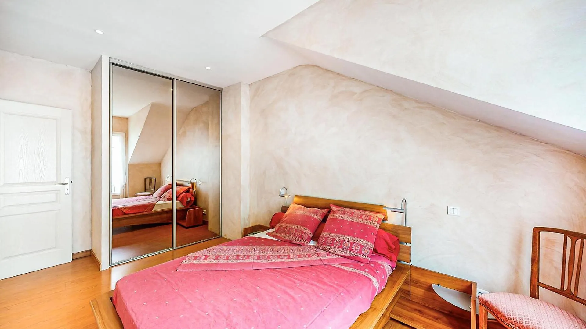 3 Bedroom Nice Apartment In Cauterets