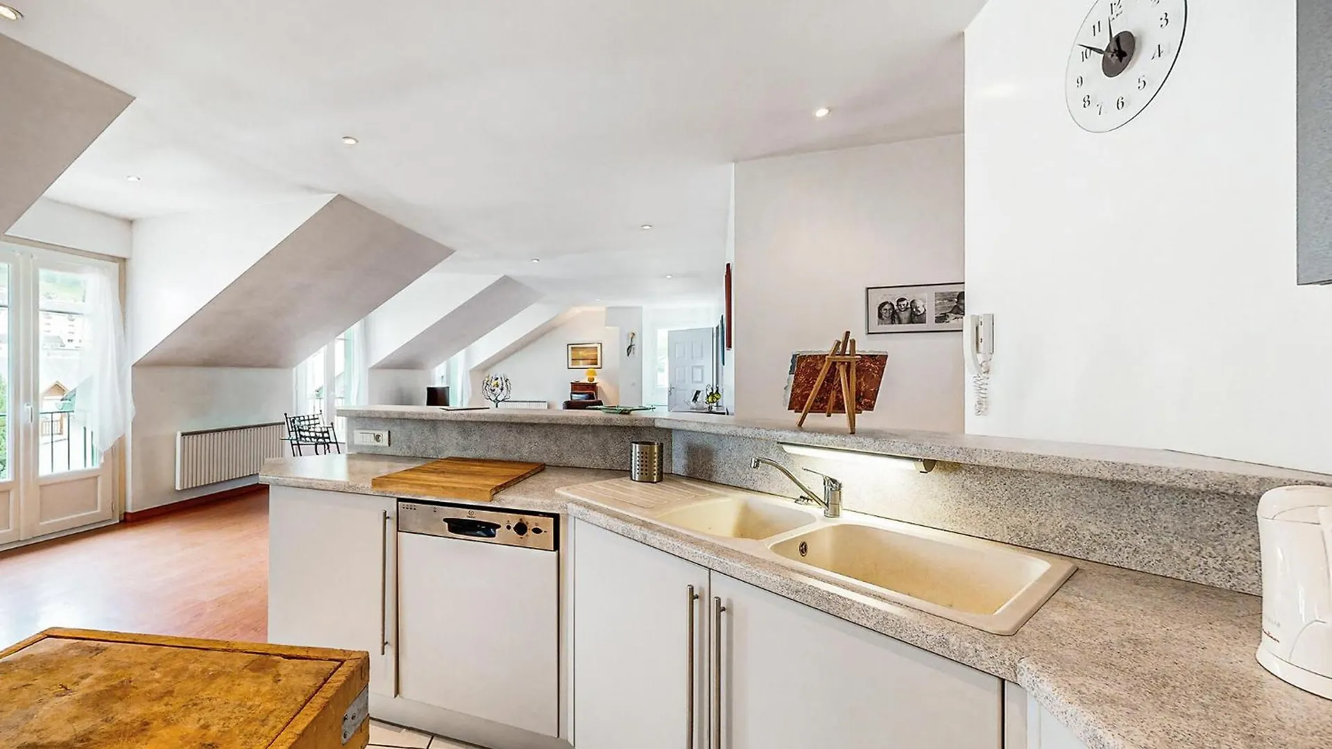 3 Bedroom Nice Apartment In Cauterets